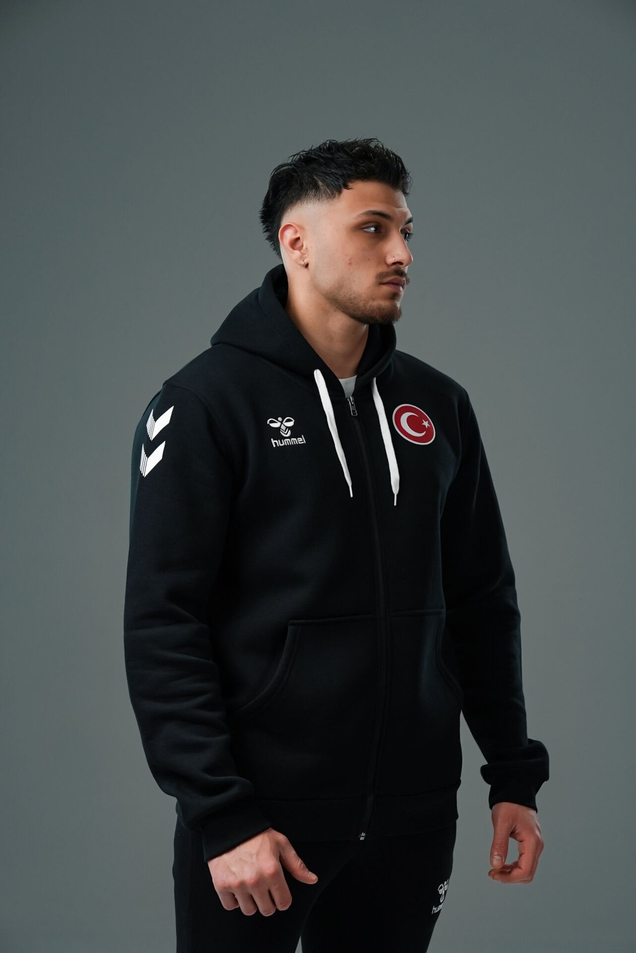 Hummel Armin Pamuklu Kamp Eşofman Üstü Siyah
