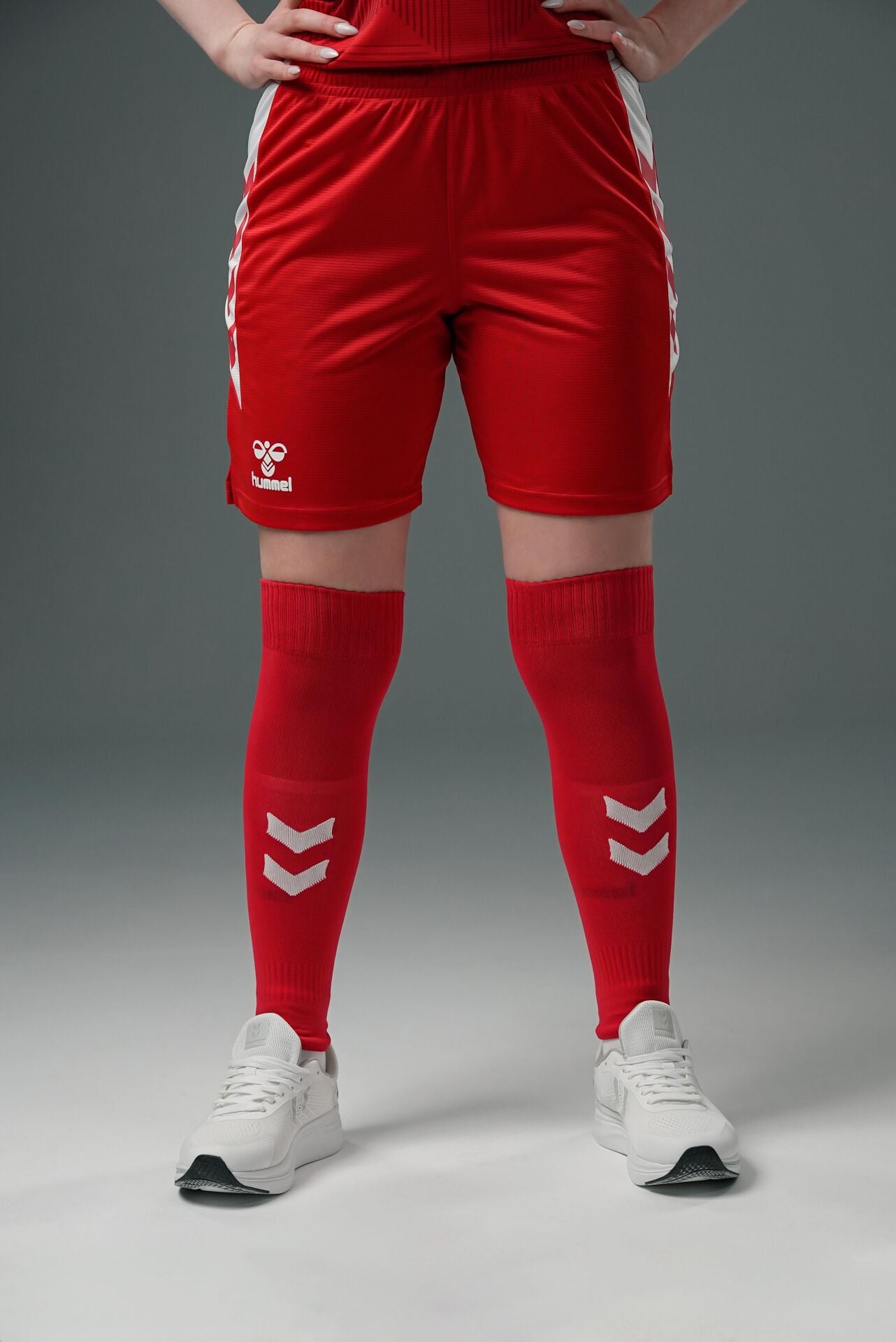 Hummel Milli Takım Şort Kadın Kırmızı