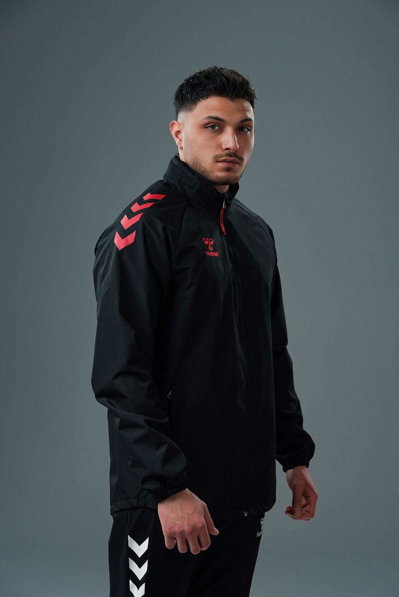 Hummel Line Yağmurluk Siyah-Kırmızı