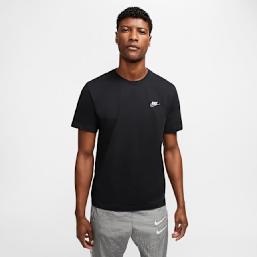 Nike Sportswear Club Erkek Tişört - Siyah Kombin