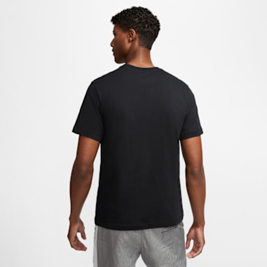Nike Sportswear Club Erkek Tişört - Siyah Kombin