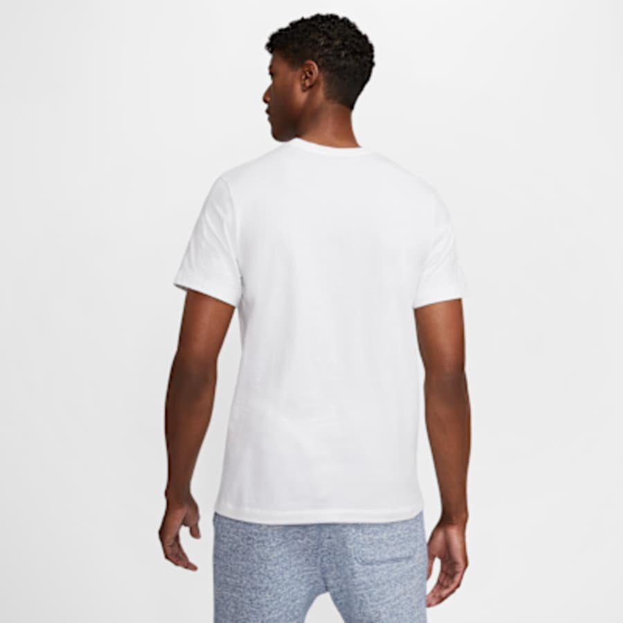 Nike Sportswear Club Erkek Tişört - Beyaz Kombin