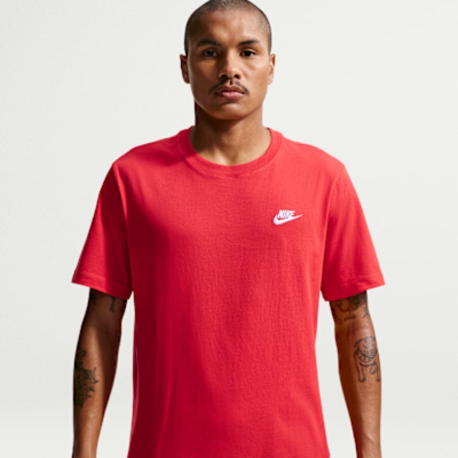 Nike Sportswear Club Erkek Tişört - Kırmızı Kombin