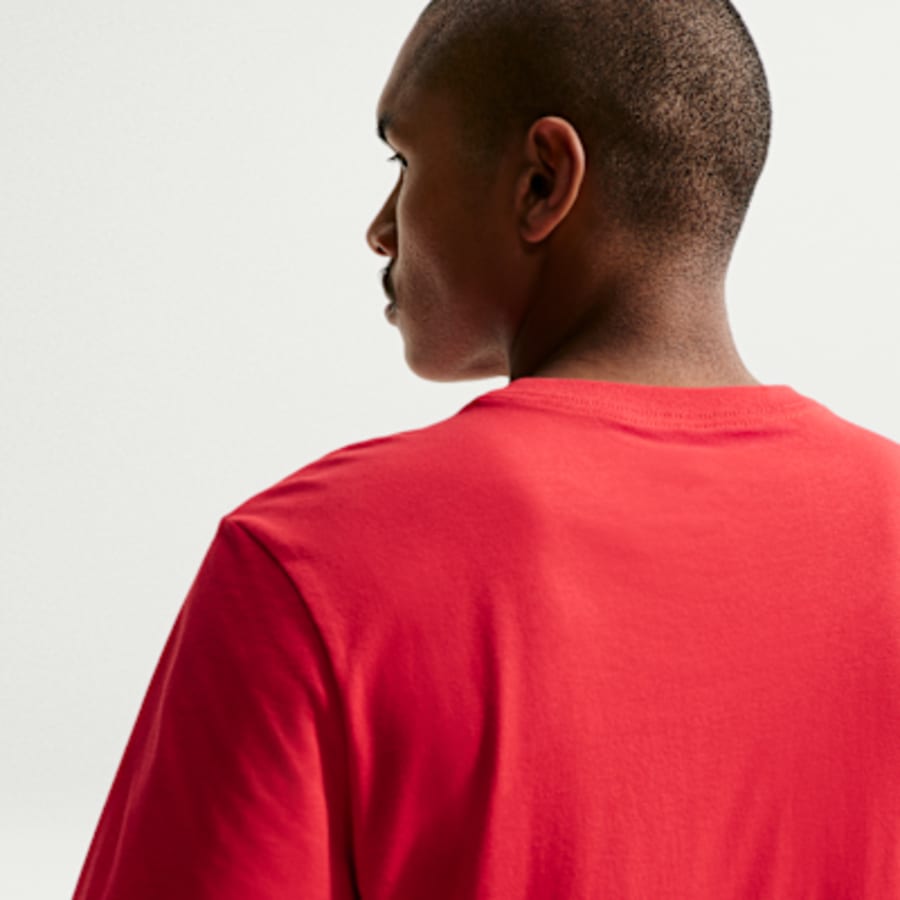 Nike Sportswear Club Erkek Tişört - Kırmızı Kombin
