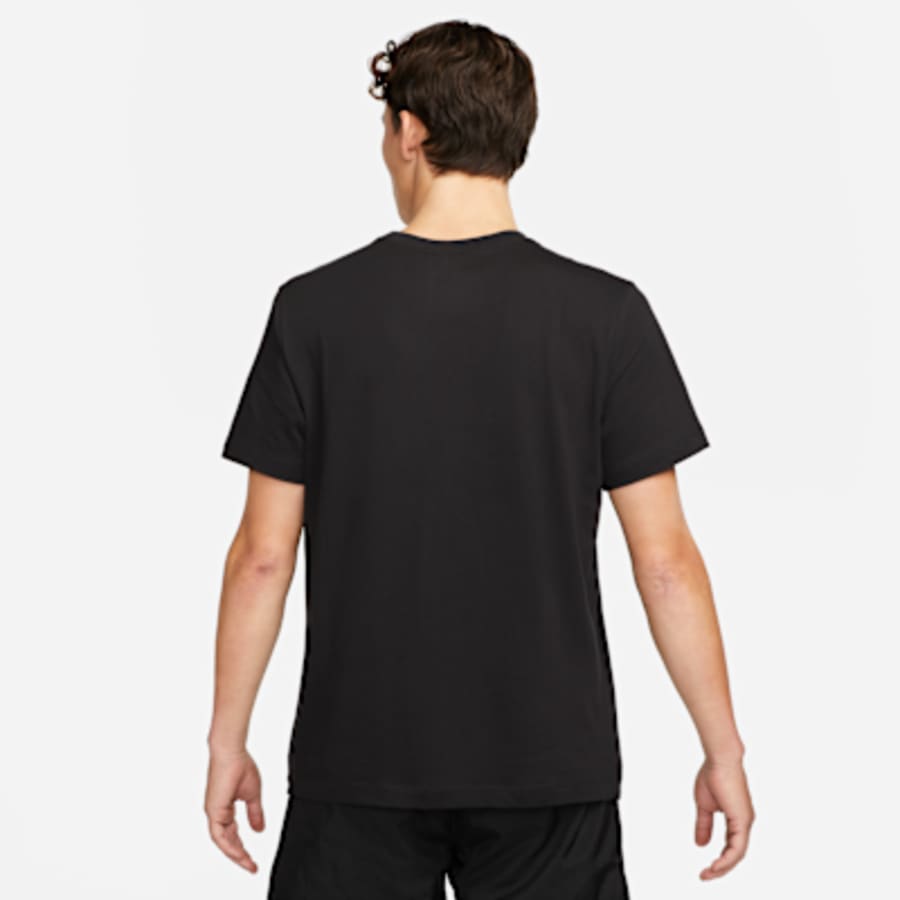 Nike Sportswear Erkek Tişört - Siyah Kombin
