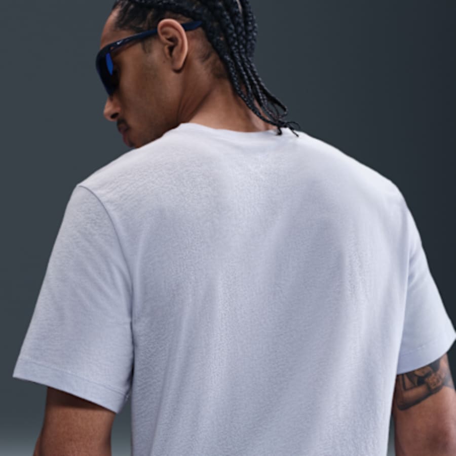Nike Sportswear Erkek Tişört - Siyah