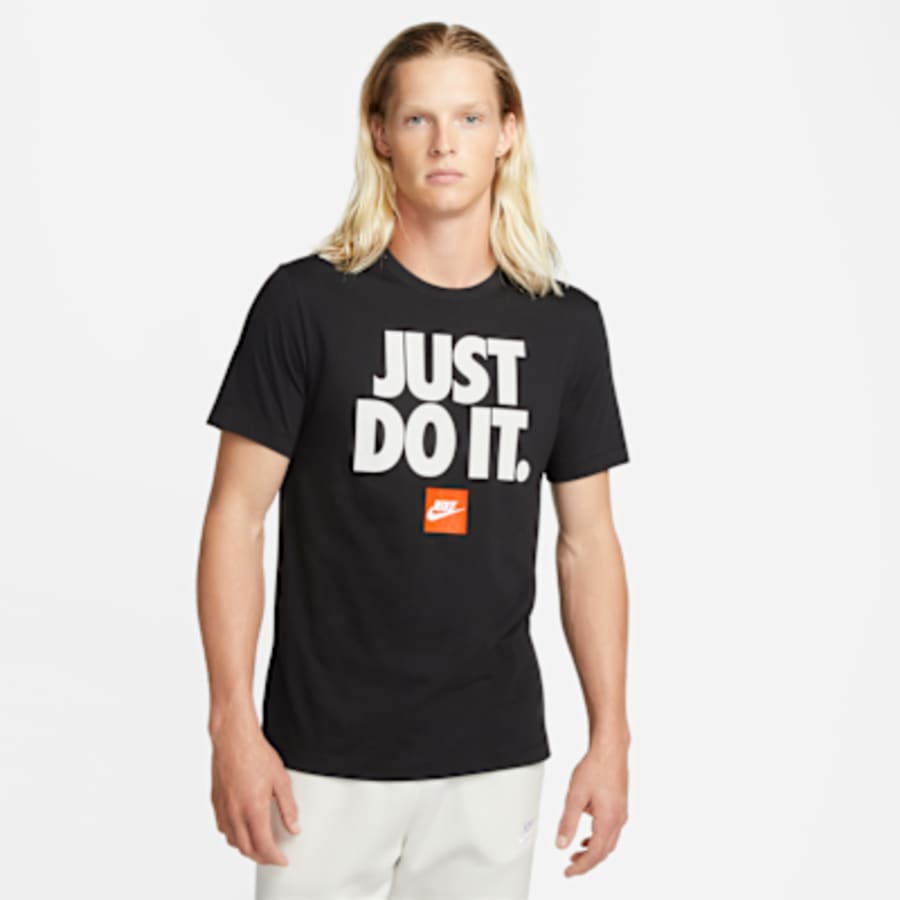 Nike Sportswear Erkek Tişört - Siyah