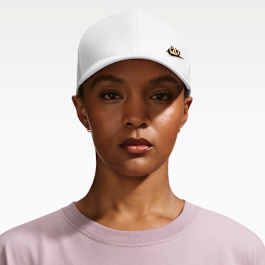 Nike Dri-FIT Club Structured Metal Logo Cap - Beyaz Kombin