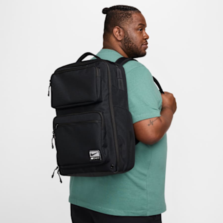 Nike Utility Speed Sırt Çantası (27L) - Siyah Kombin
